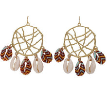 Load image into Gallery viewer, Bali Shell Earrings