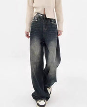 Cargar imagen en el visor de la galería, Wanderer’s Cut Baggy Jeans